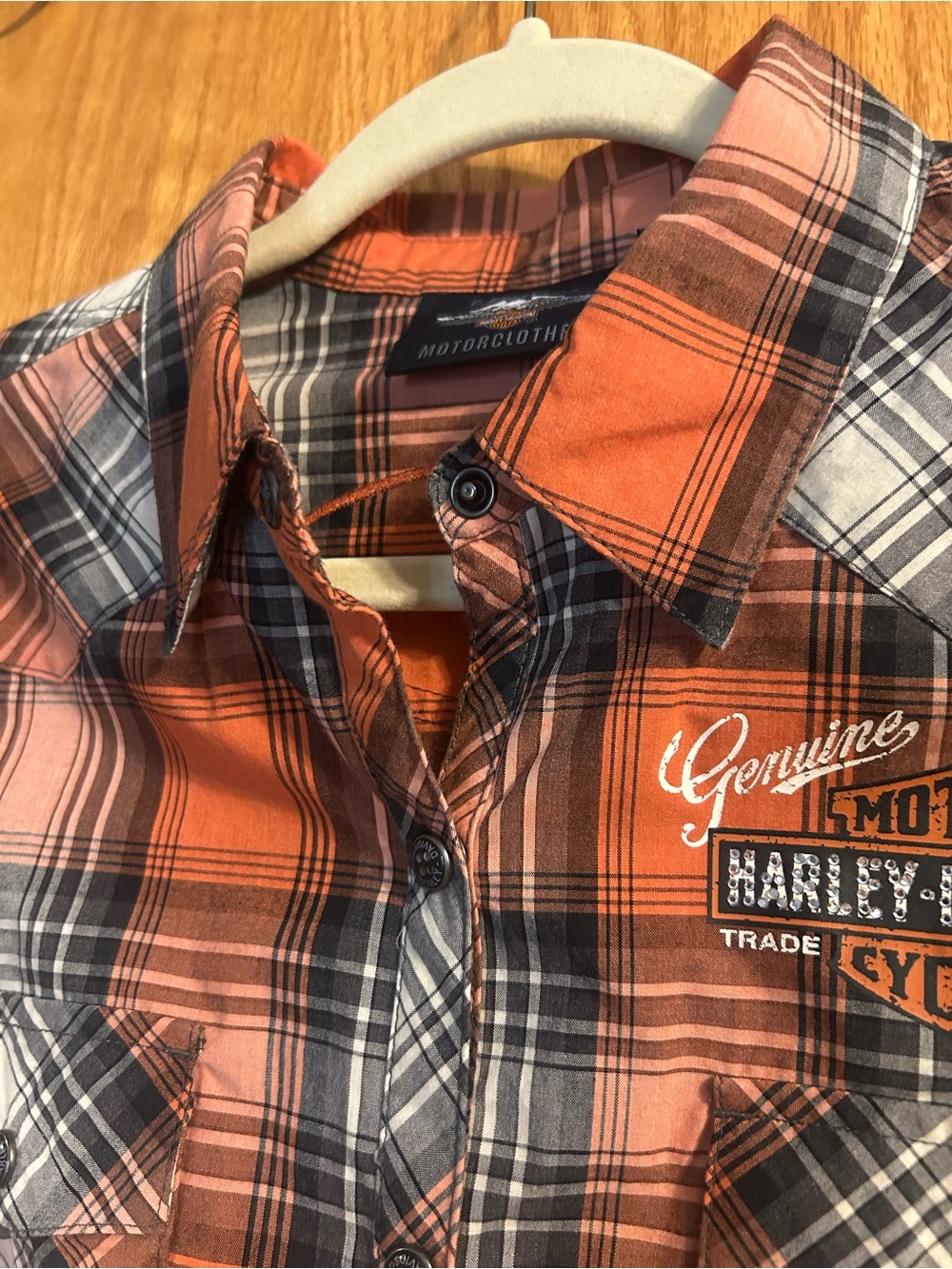 Women’s Harley Davidson Plaid Short Sleeve Button up - Picture 2 of 9